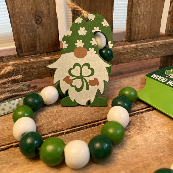 St. Patricks Day Gnome Bundle Of 7, Irish Gnome Decor, Farmhouse Gnome Decor - Picture 4 of 16